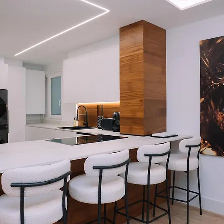 Elegancia Y Diseno En By * Vigo