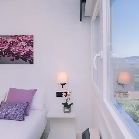 Elegancia Y Diseno En By Apartmán