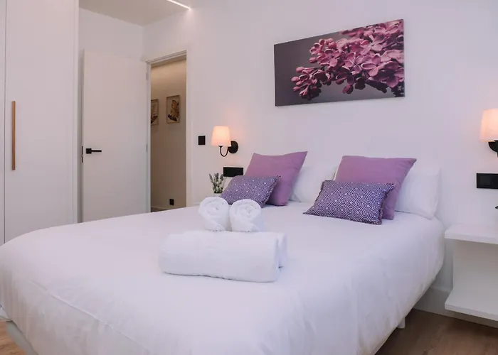 Elegancia Y Diseno En By Lägenhet Vigo